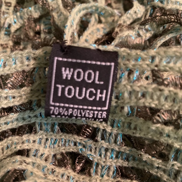 Crochet Style Table Scarf w/Fringe - Picture 3 of 7